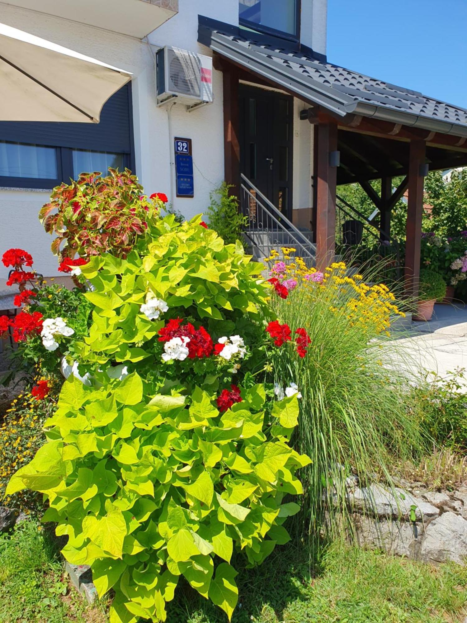 Guesthouse Vila Slunj Exterior photo