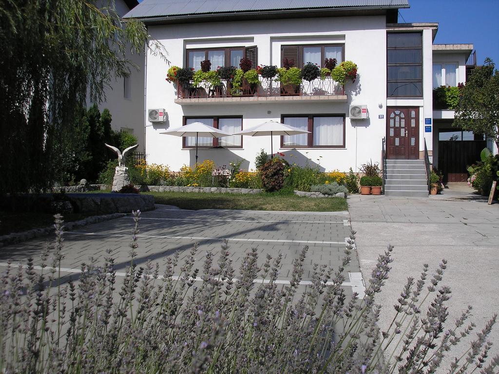 Guesthouse Vila Slunj Exterior photo